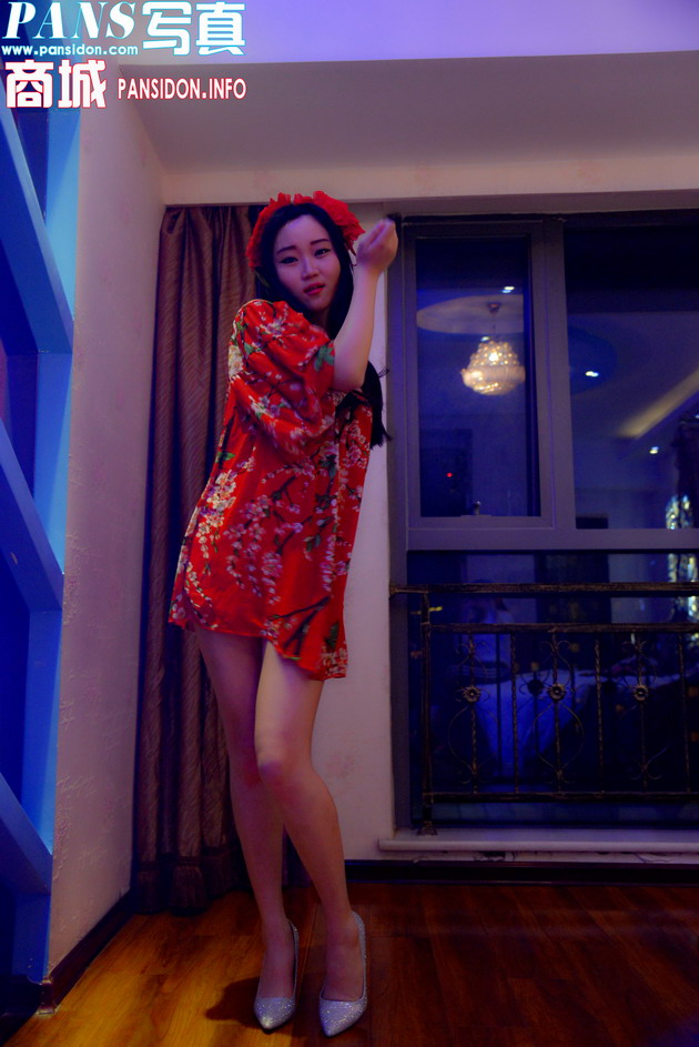 大胆美女